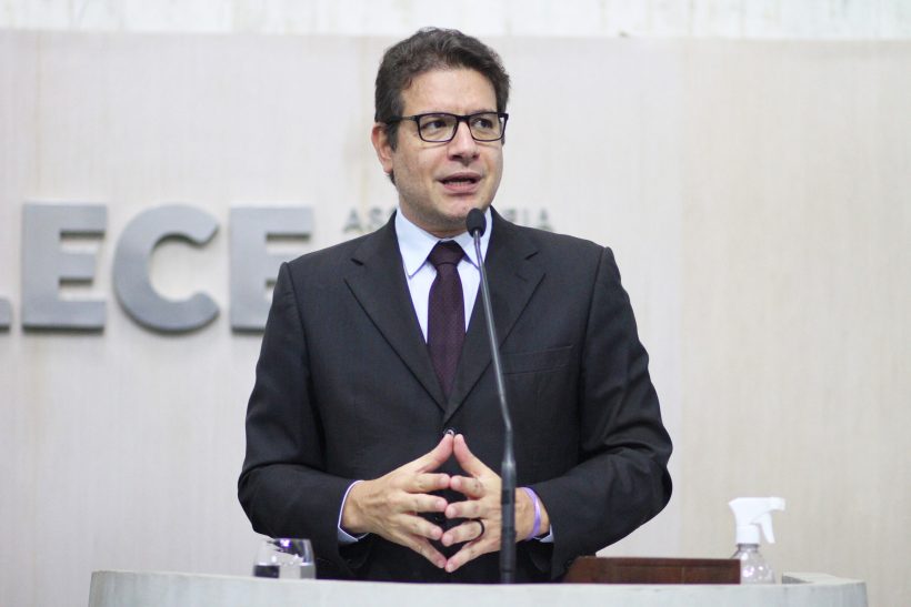 Renato Roseno é o segundo deputado estadual diagnosticado com Covid