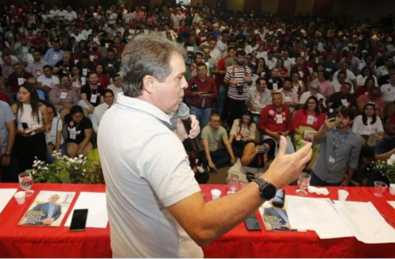 Evandro Leitão já age como se fosse filiado ao PT