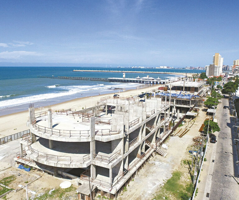 UFC, União e Governo do Ceará assinam protocolos de intenção para doação do Acquario