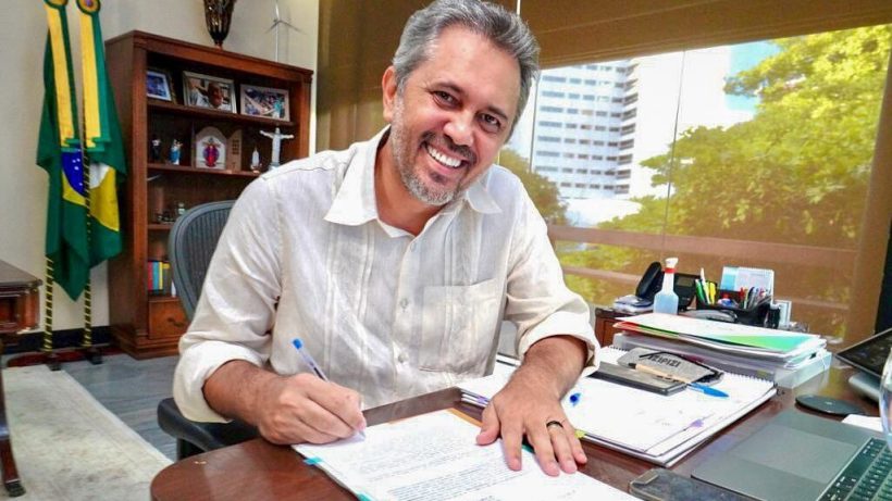 Elmano amplia isenção de ICMS para compra de novos veículos para PCD