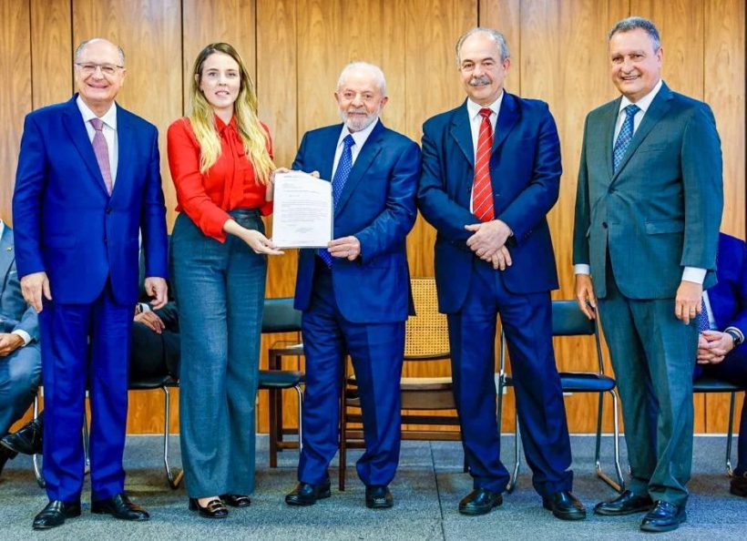 Governo Federal anuncia R$ 1 bilhão em investimentos para o Ceará