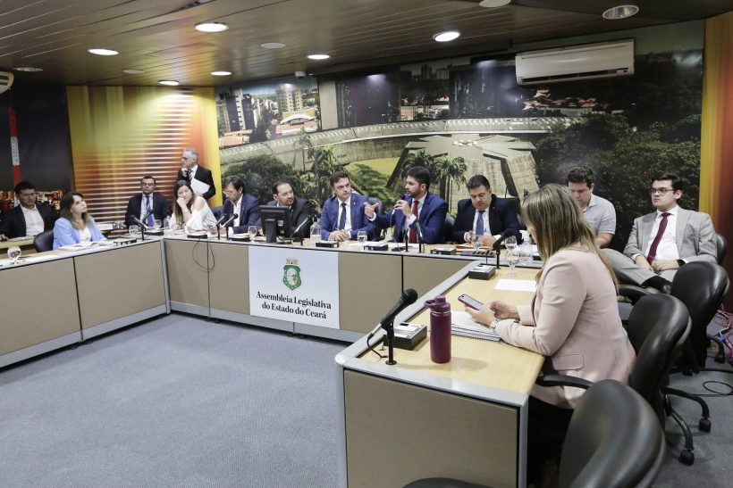 CPI da Enel da Alece lança nota repudiando falta de energia no litoral cearense