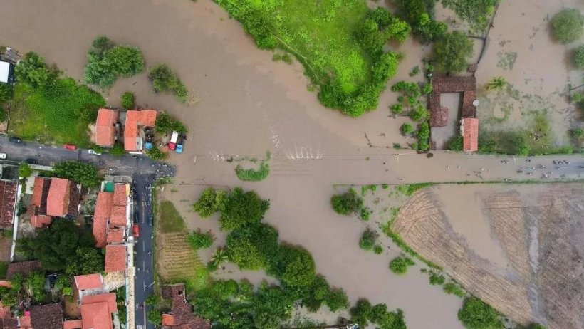 Rio Jacurutu atinge maior nível desde 1996, relatam moradores