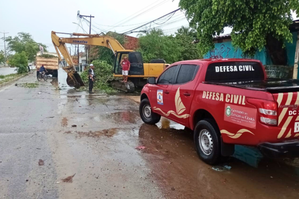 Defesa Civil atende mais de 120 ocorrências após fortes chuvas no Ceará