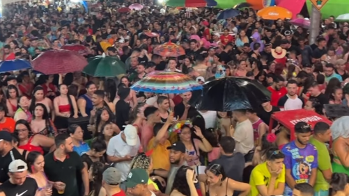 Falta de energia em Aeroporto de Crateús cancela show de É o Tchan