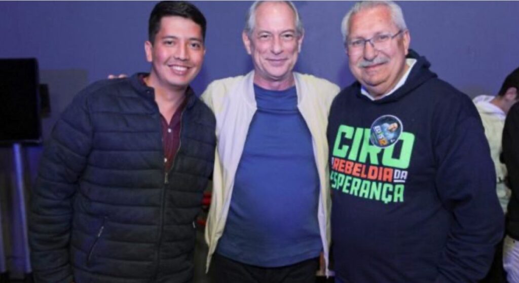 Foto: Ciro e auxiliar de campanha presidencial