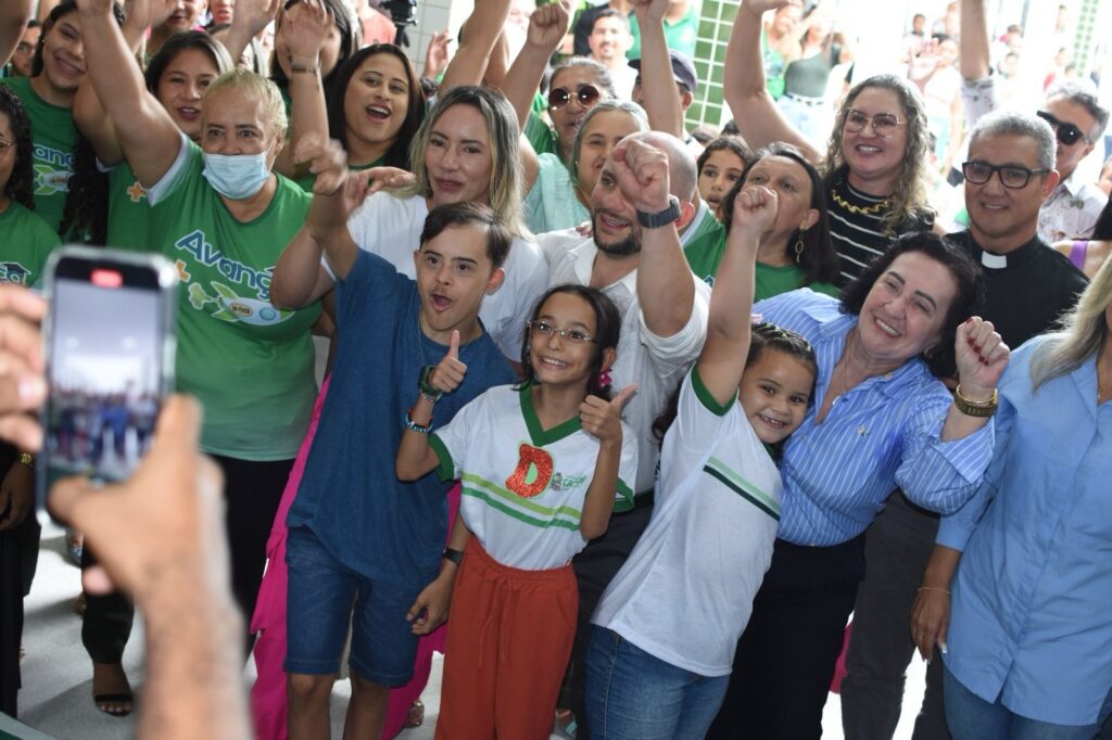 Prefeitura de Canindé entrega escolas reformadas e ampliadas na zona rural