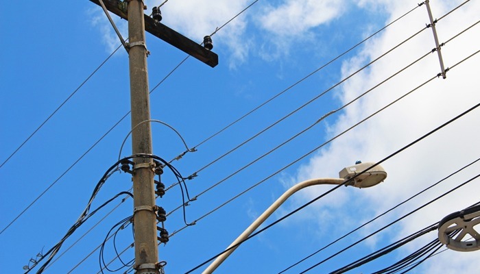 MPCE fiscalizará prestação do serviço de energia em Arneiroz e dá prazo para Enel explicar problemas