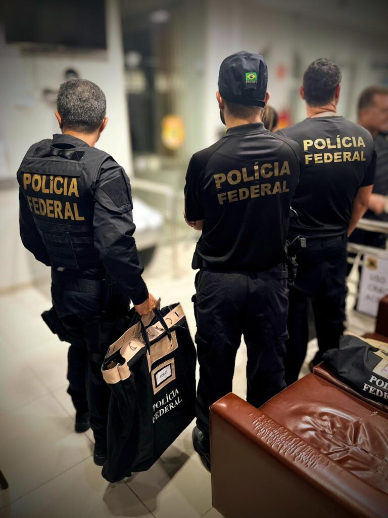 PF desmantela rede internacional de tráfico de cocaína no Porto do Pecém