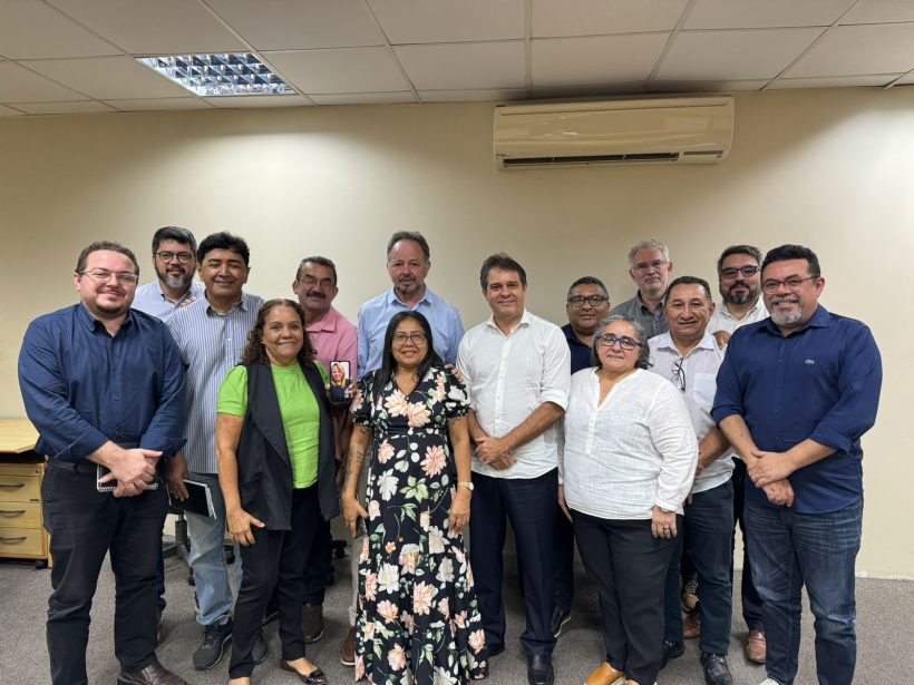 Tendência de Acrísio Sena dialoga sobre apoio à pré-candidatura de Evandro Leitão