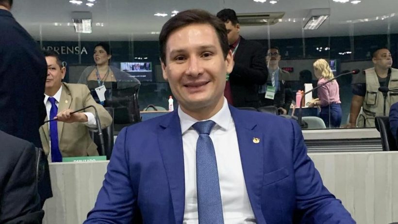 Marcos Sobreira se lança candidato a prefeito de Iguatu e racha base do governo Elmano