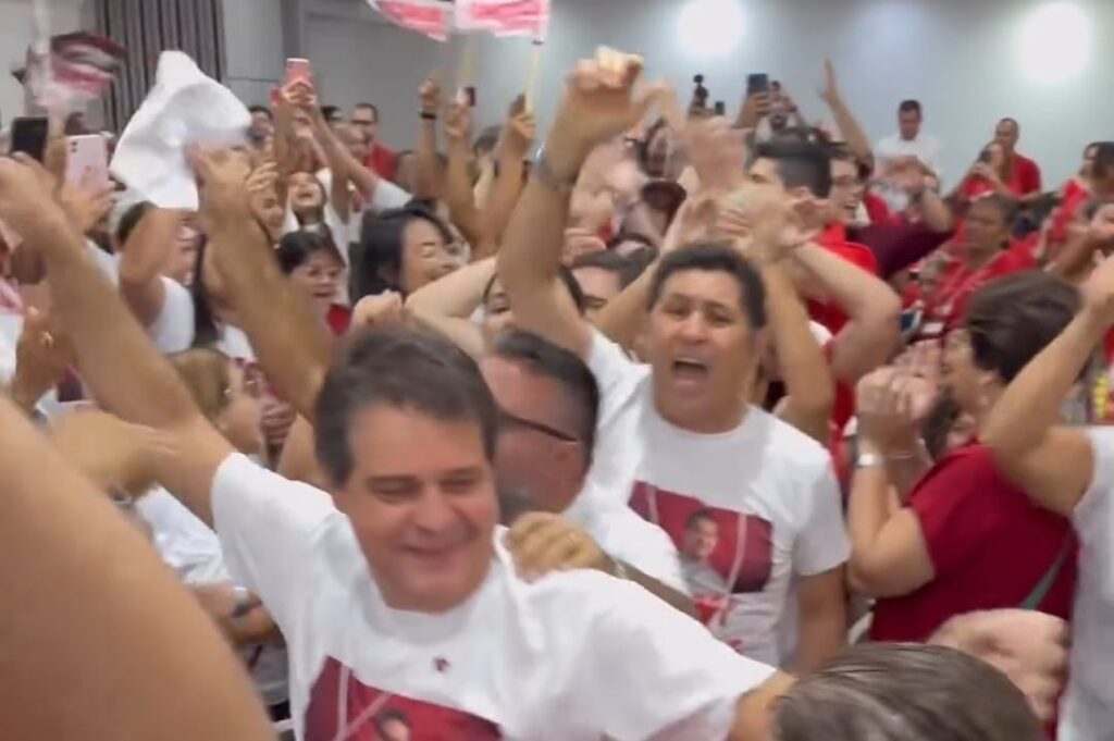 Evandro é recepcionado por parlamentares e apoiadores do PT em Encontro Municipal