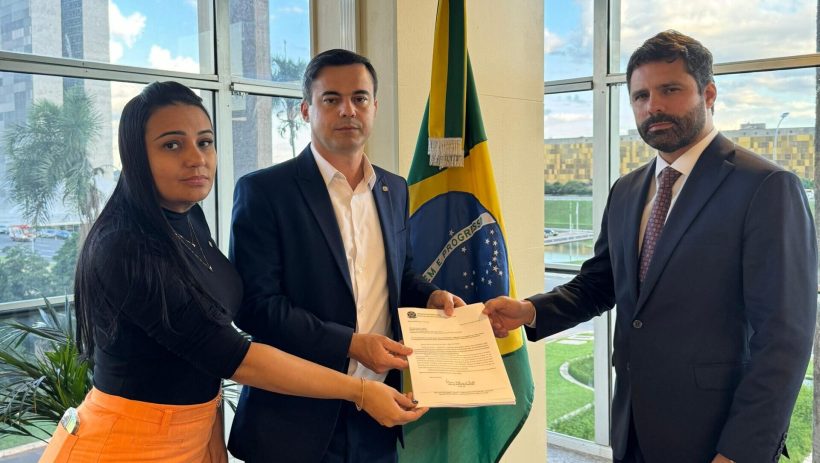 Capitão Wagner e Dayany Bittencourt se reúnem com Ministro da Justiça interino