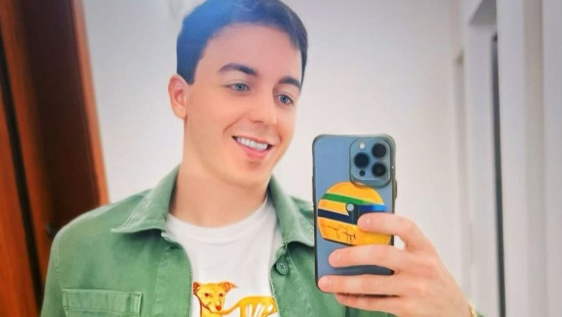 Célio Studart nega ter usado dinheiro público para impulsionar selfies nas redes sociais