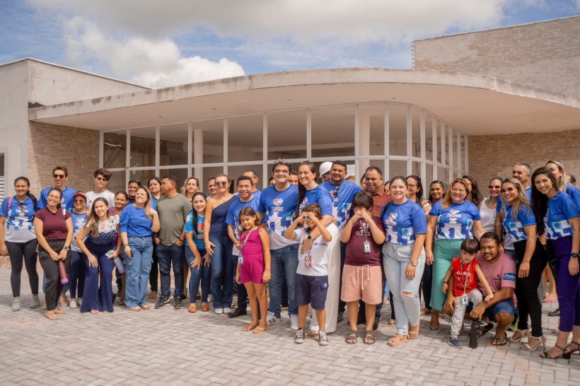 Deputada Luana Régia apresenta UCA aos pais e familiares de pessoas autistas