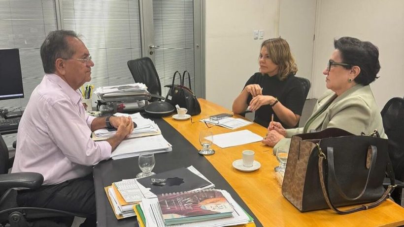 Prefeita Rozário se reúne com Quintino Vieira para falar sobre obras da estátua de São Francisco de Assis