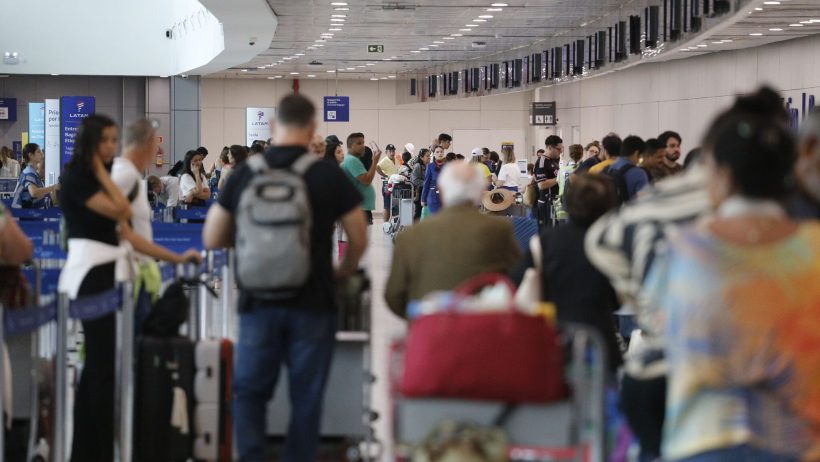 Ceará deve receber mais de 155 mil turistas na Semana Santa, com receita estimada em R$ 280 milhões