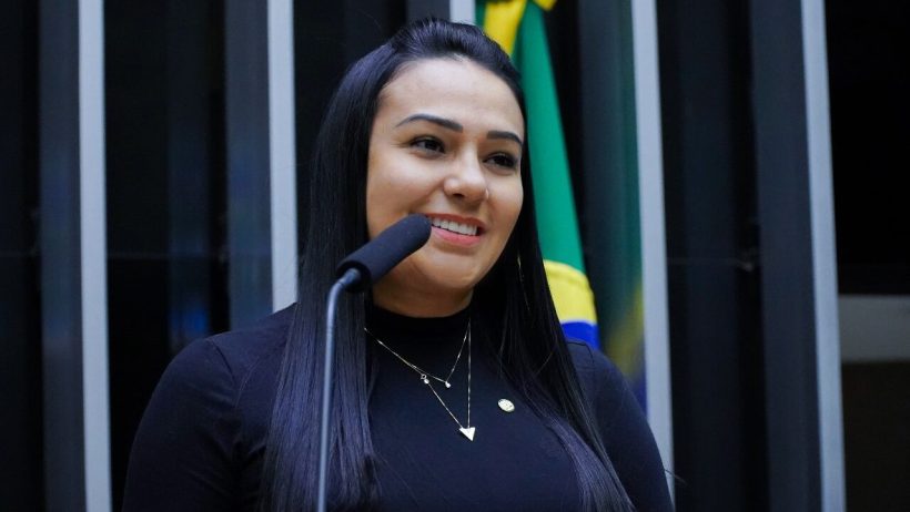 Dayany propõe aumento de pena para quem cometer estelionato por meio das vaquinhas virtuais