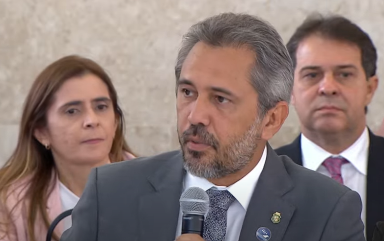 Elmano participa do anúncio dos resultados do Compromisso Nacional Criança Alfabetizada