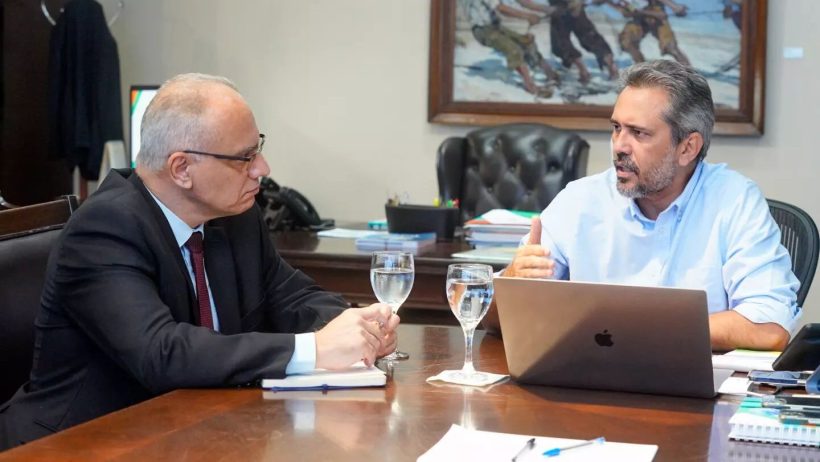 Elmano se reúne com titular da SSPDS para discutir combate à violência