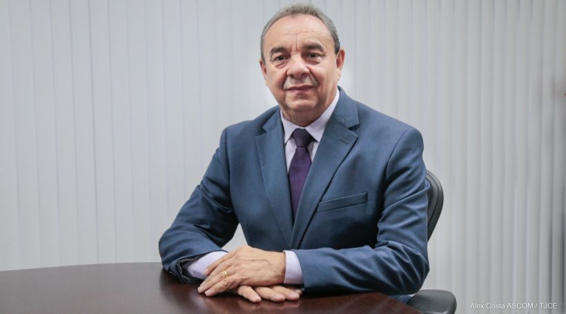 Procurador Marcos William Leite é empossado no cargo de desembargador do TJCE