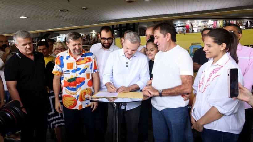 Sarto assina ordem de serviço para reforma do Mercado Central no valor de R$ 4,5 milhões