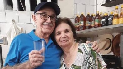Morre a comerciante Cláudia Veras, esposa do Raimundo do Queijo