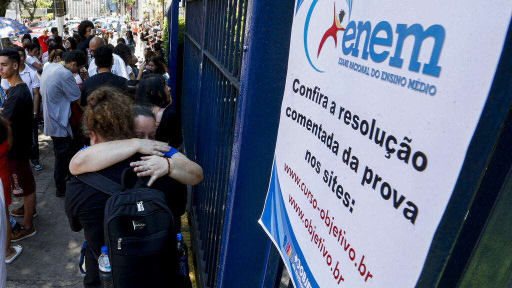Foto: São Paulo (SP) 05/11/2023 - Estudantes e pais na Universidade Paulista no bairro do Paraiso . 
(Foto: Paulo Pinto/Agência Brasil)