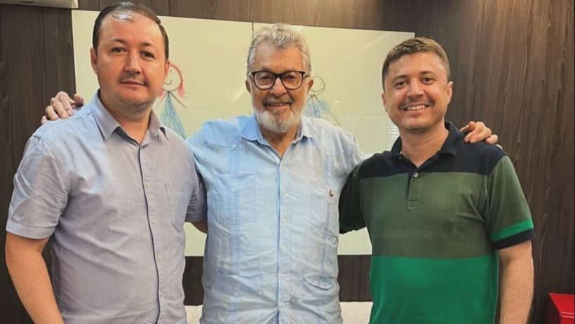 Prefeito de Aracoiaba, Thiago Campelo, se filia ao PSB