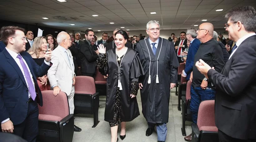 Presidente Abelardo Benevides empossa dois novos desembargadores do TJCE
