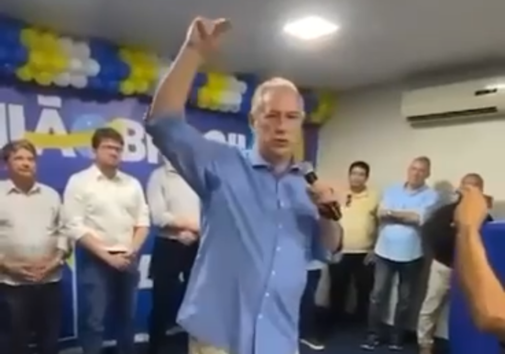Ciro faz parte da convenção de Glêdson Bezerra em Juazeiro