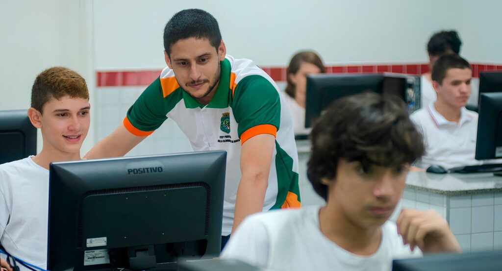 Centec abre inscrições para qualificar professores da educação profissional