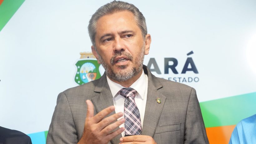 Governador Elmano anuncia Erich Douglas como novo secretário da Proteção Animal