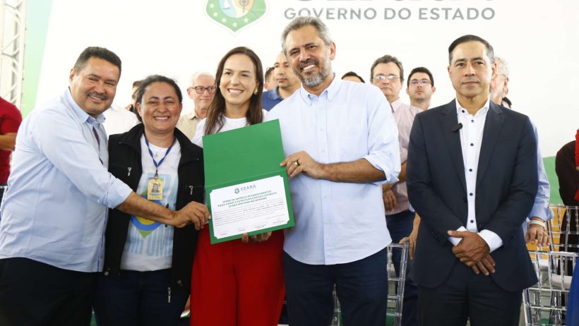 Elmano entrega fogões e refrigeradores a cozinhas do Ceará Sem Fome