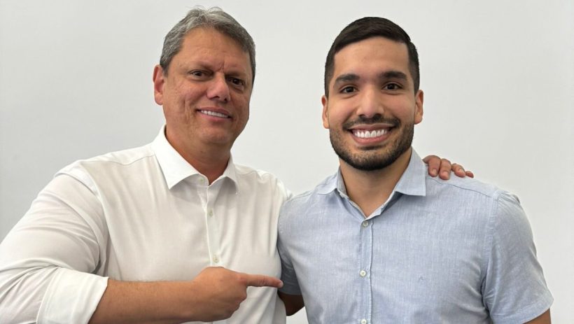 Tarcísio de Freitas confirma apoio a campanha de André Fernandes em Fortaleza