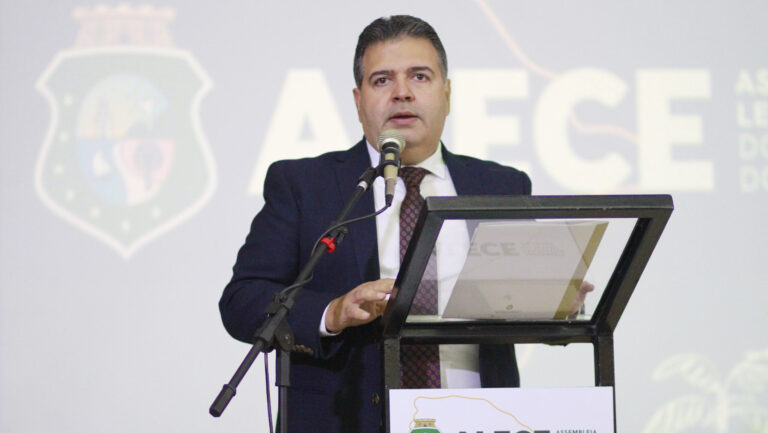 Felipe Mota rejeita interferência de Cid na candidatura de Ciro Gomes ao Abolição