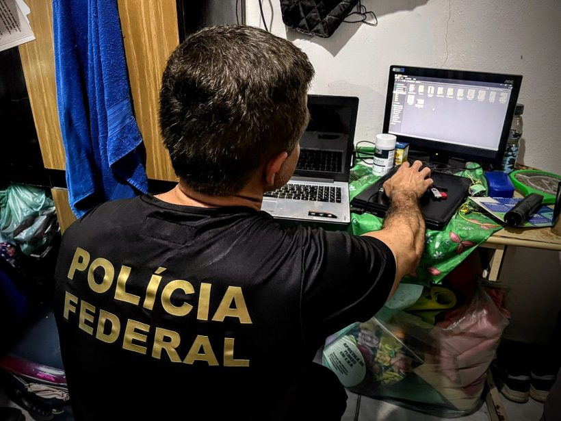 PF realiza operação contra compartilhamento de conteúdo sexual infantojuvenil em Fortaleza