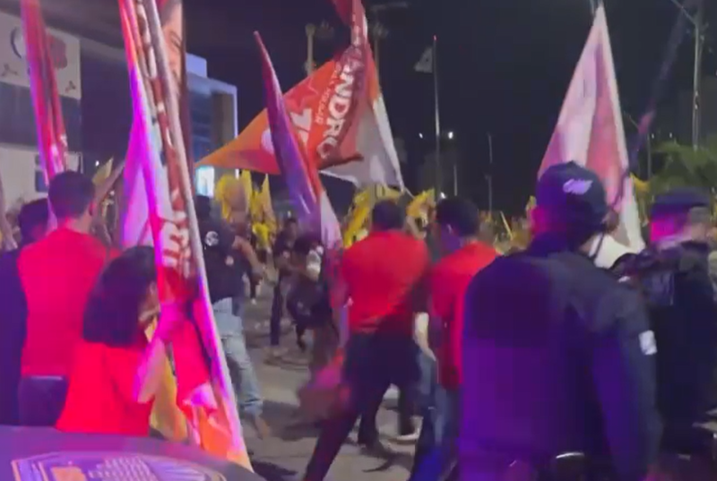 Eleitores de Sarto e Evandro Leitão brigam do lado de fora do debate