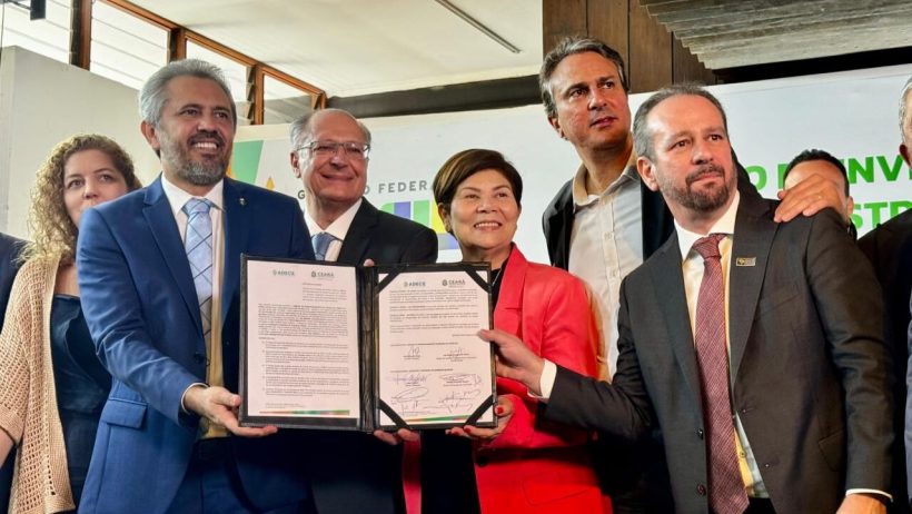 Elmano, Alckmin e Camilo assinam ordem de serviço do polo automobilístico