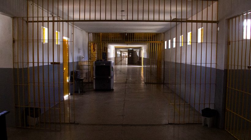Integrantes de facção criminosa se vestem de mulher para fugirem de presídio em Itaitinga