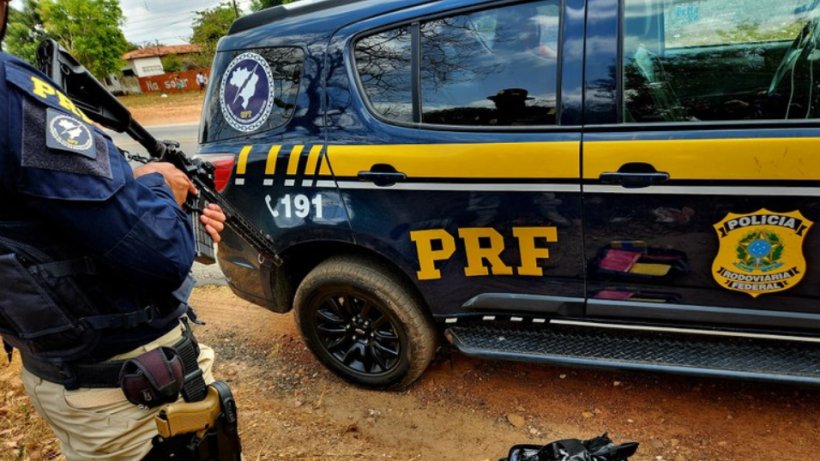 Mulher é presa transportando 12,5 kg de drogas na mala