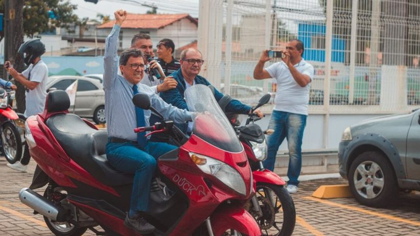Pr. Jecer Goes realiza ato cívico pela paz em Fortaleza