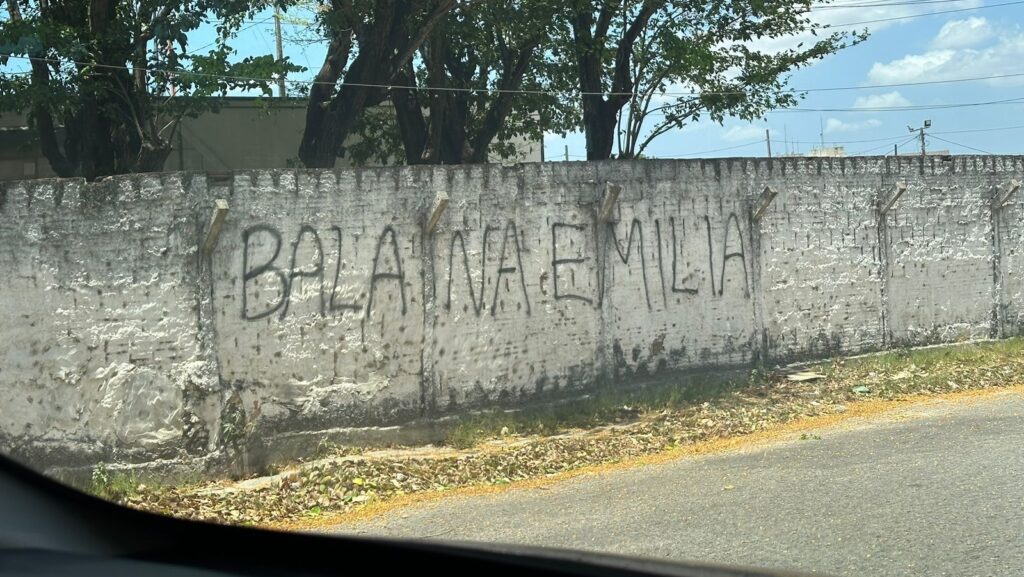 Emília Pessoa, candidata a prefeita em Caucaia, é novamente ameaçada por facções