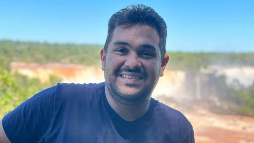 Colisão entre carreta e caminhonete mata filho de candidata a vice-prefeita de Aracati