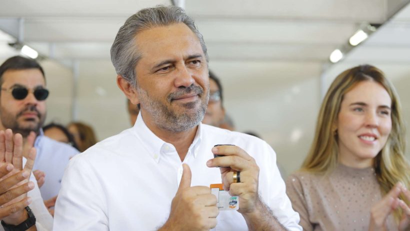 Elmano anuncia inclusão de desempregados no programa VaiVem
