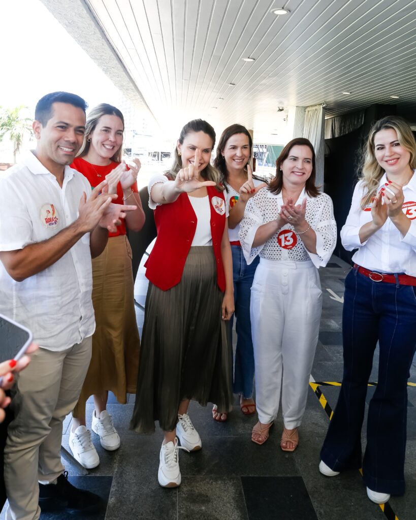 Gabriella Aguiar vota em Fortaleza no segundo turno