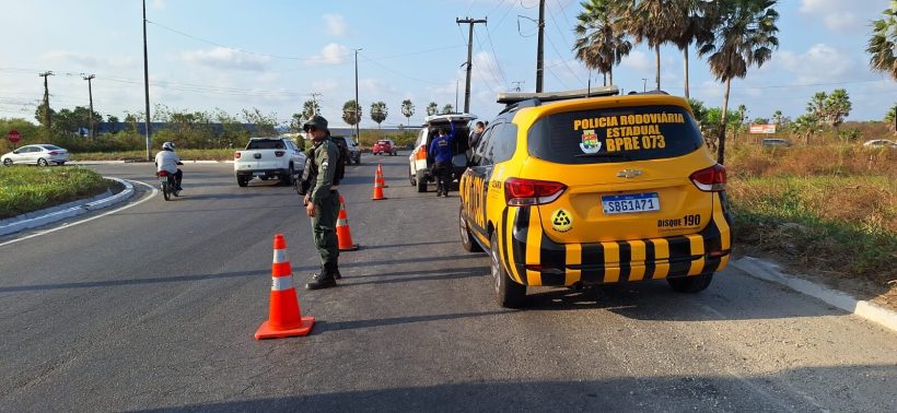 Corpo de homem é localizado às margens da CE-060, em Pacatuba