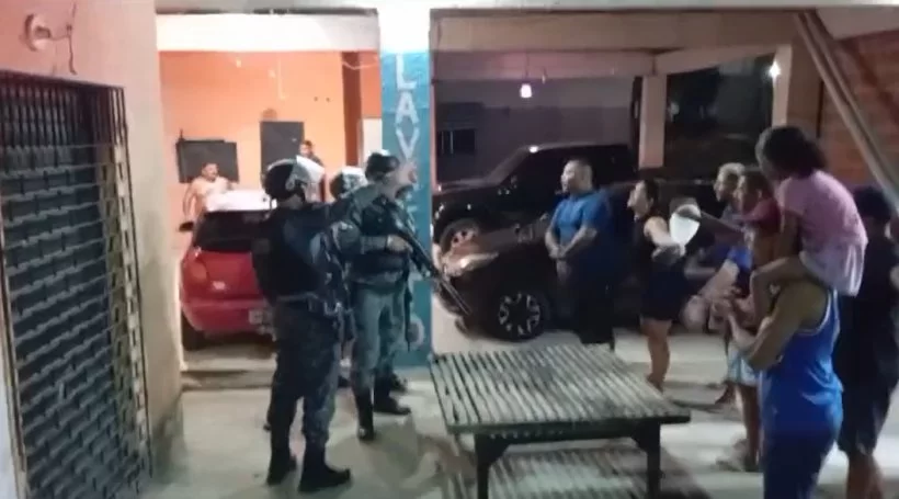 Protestos causam tiroteio e confusão em residencial de Fortaleza