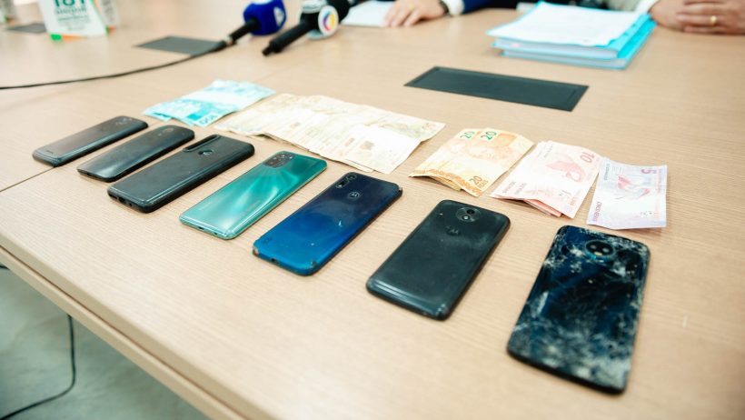 Técnico de celular é preso por extorquir dinheiro para não enviar imagens íntimas de vítimas