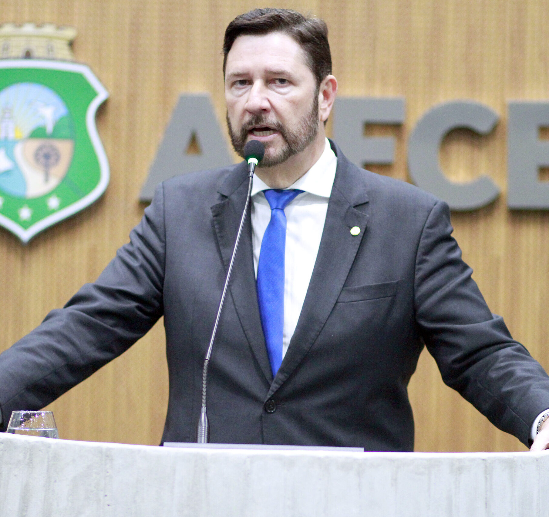 Alece homenageia centenário de Paulo Bonavides com inauguração de sala em sua memória